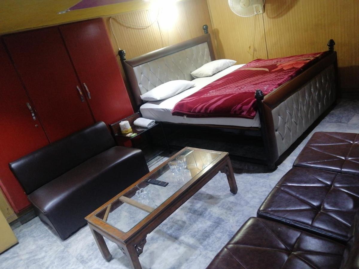 Hajveryinn_Hotel Lahaur Zewnętrze zdjęcie