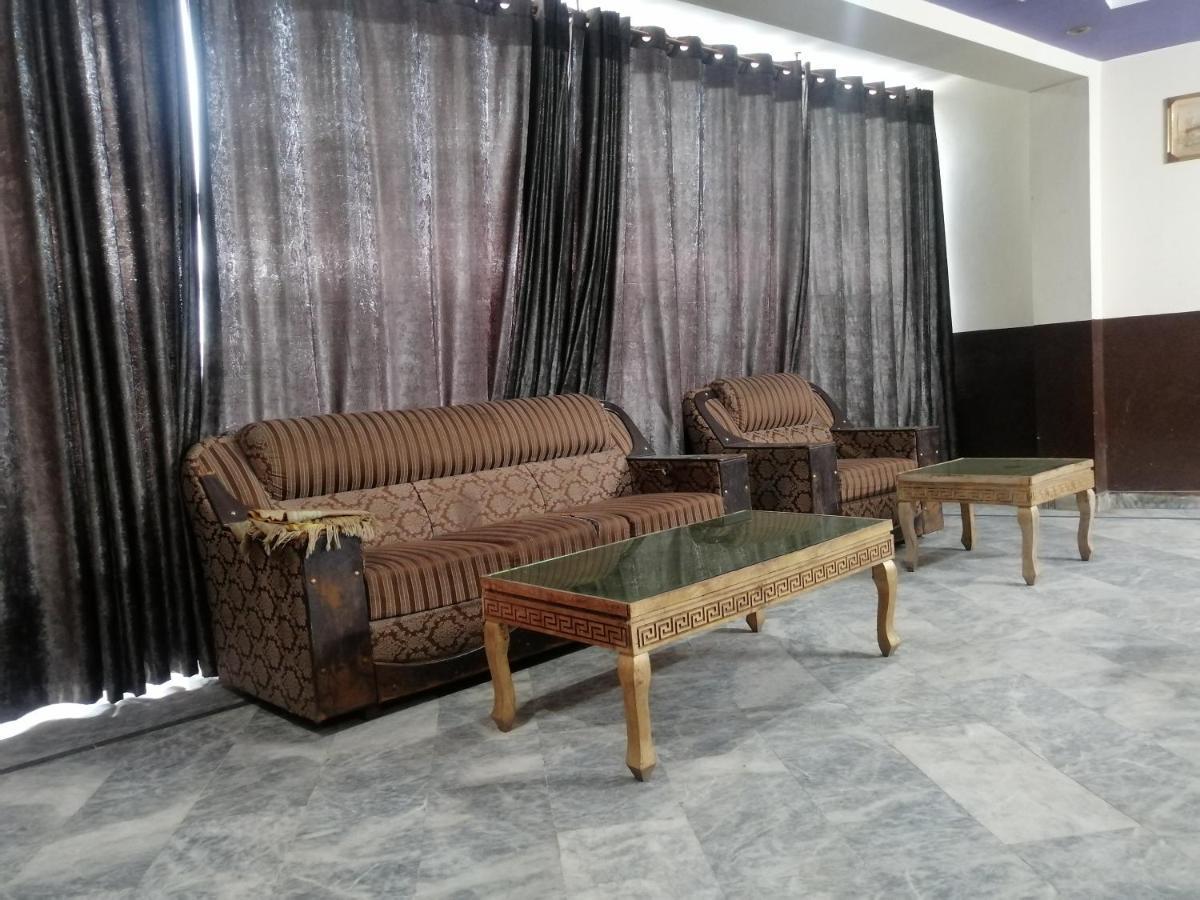 Hajveryinn_Hotel Lahaur Zewnętrze zdjęcie
